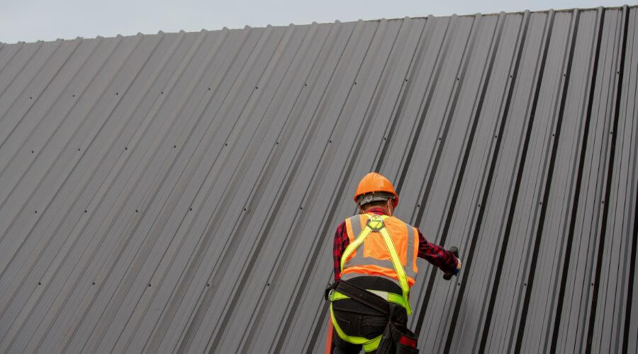 Professional residential roofers in Ewing, MO
